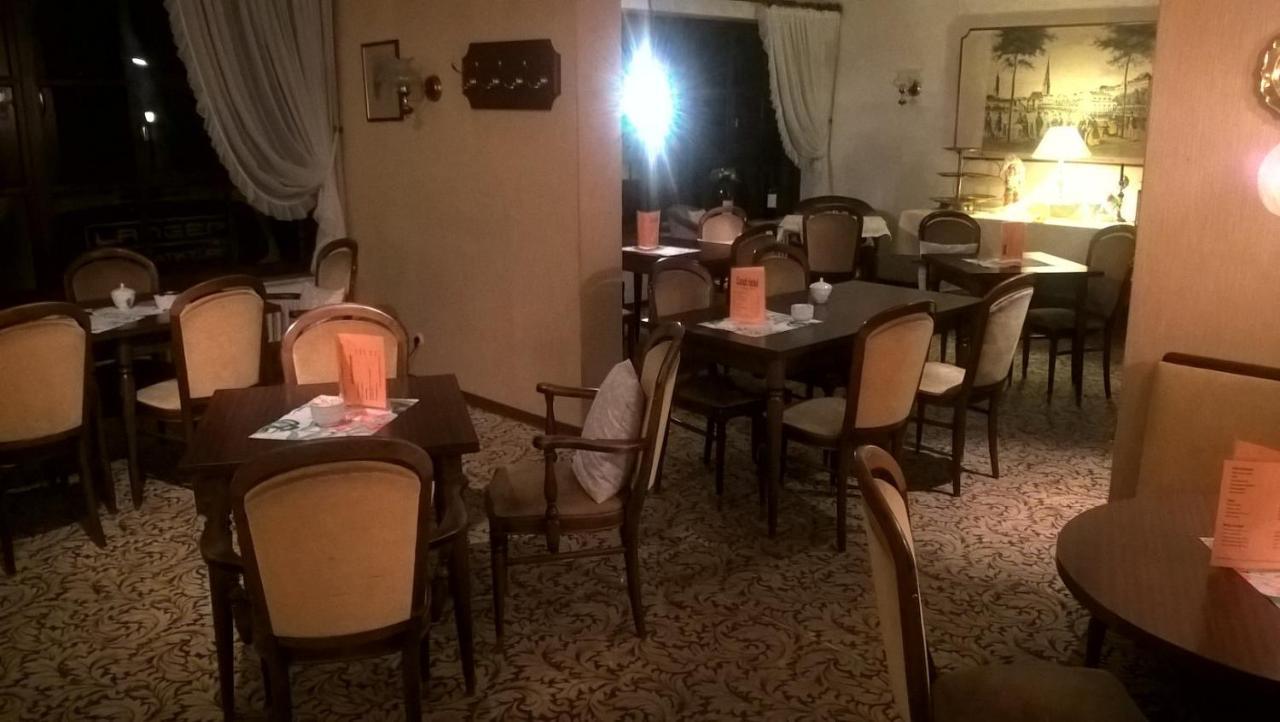 Condi Hotel Гамбург Экстерьер фото